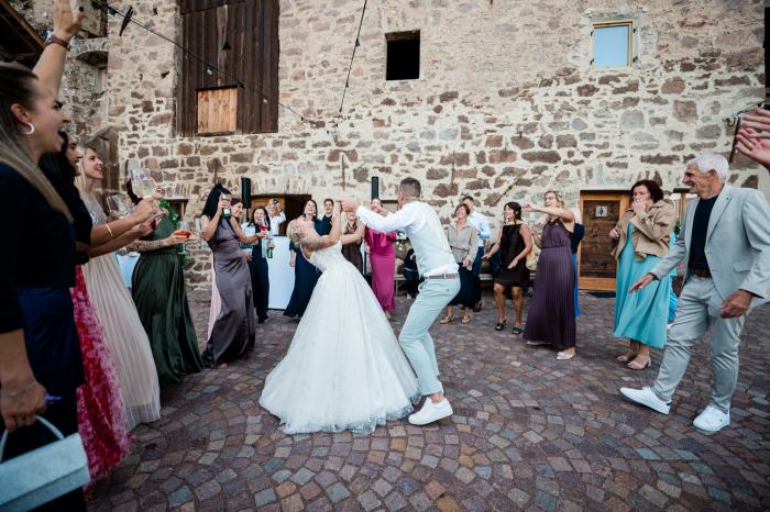 Party mit DJ vor dem Abendessen auf Schloss Payersberg